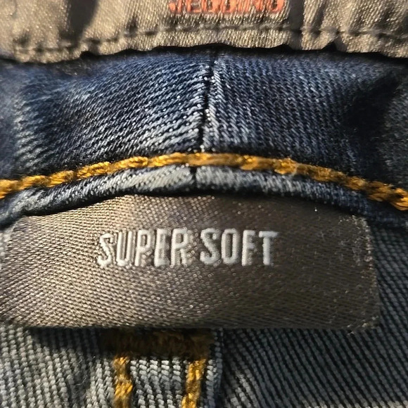 Torrid Super Soft High-Rise Denim Jeggings Dark Blue 5-pocket Women size 20R - Picture 13 of 16